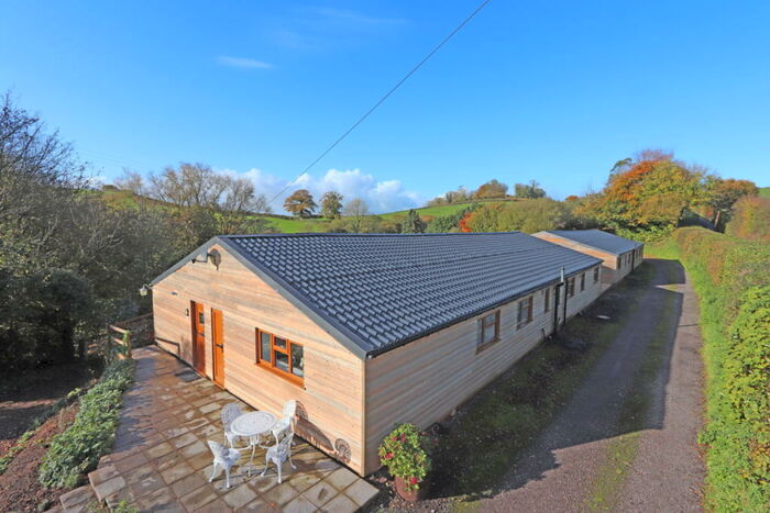 4 Bedroom Detached Bungalow For Sale In Whitnage Road, Sampford Peverell, Tiverton, EX16
