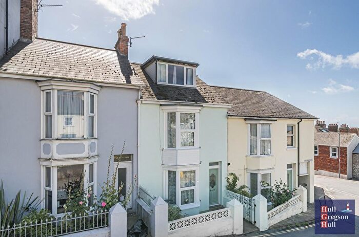 3 Bedroom Terraced House For Sale In Fortuneswell, Portland, DT5