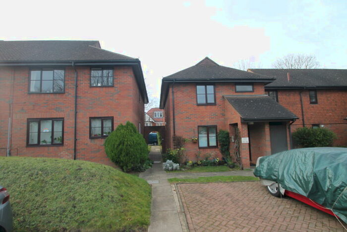 1 Bedroom Flat To Rent In York Road, SM2