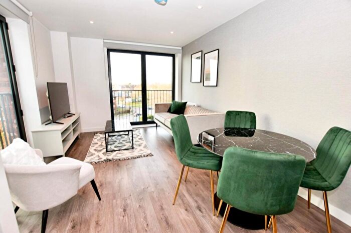 3 Bedroom Flat To Rent In Commerce Quay, Merchants Wharf, Ordsall Lane, Salford, Manchester, M5