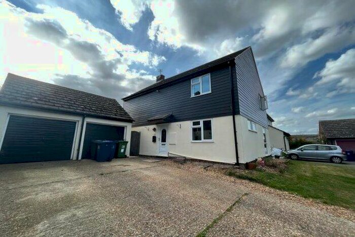 4 Bedroom Property To Rent In Markby Close, Cambridge, CB22