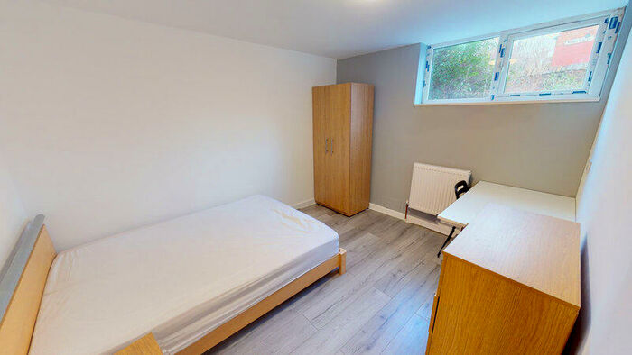 1 Bedroom Flat To Rent In Cardigan Lane, Hyde Park, Leeds, LS6