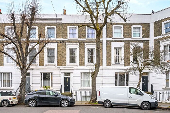 2 Bedroom Flat To Rent In Florence Street, London, N1