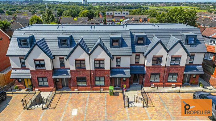 4 Bedroom Town House For Sale In Lyster Close, Prenton, CH43