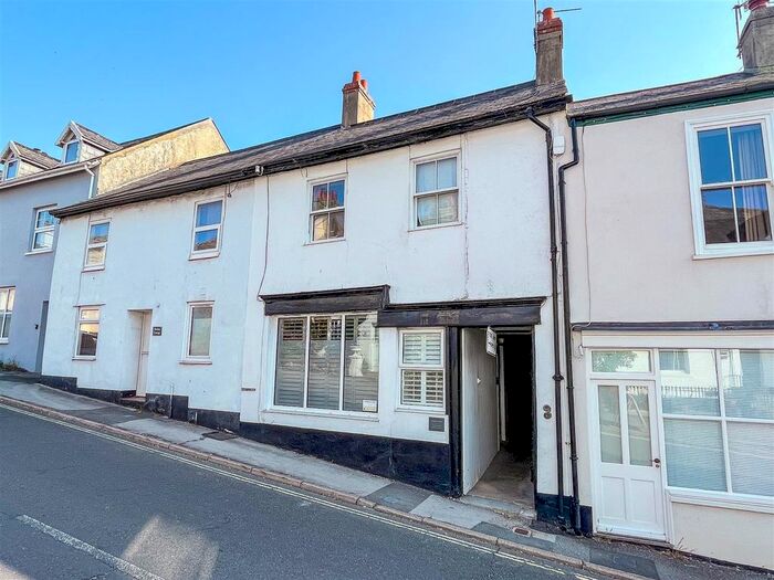 1 Bedroom Flat To Rent In The Street, Charmouth, DT6