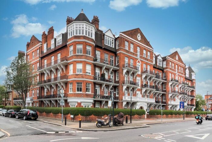 3 Bedroom Apartment To Rent In Prince Of Wales Drive London, SW11