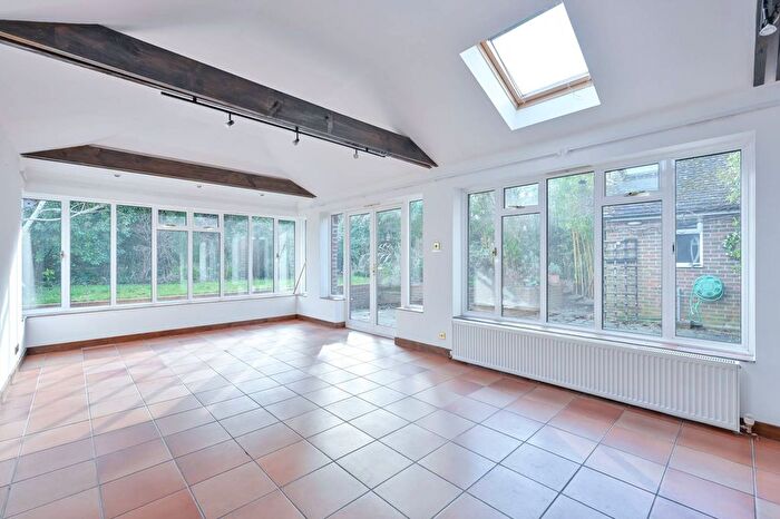 5 Bedroom Detached House To Rent In London Road, Guildford, GU1