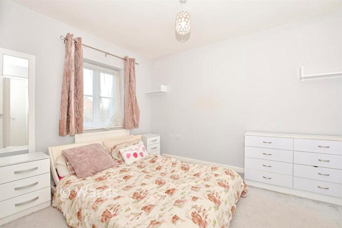 3 Bedroom End Of Terrace House For Sale In Denning Close, Maidstone, Kent, ME16