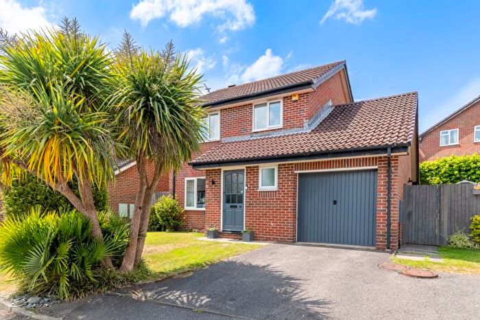 3 Bedroom Detached House For Sale In Knights Meadow, Uckfield, TN22