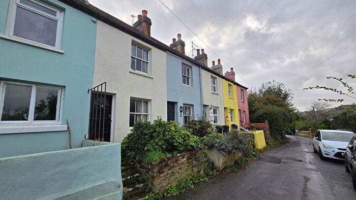 2 Bedroom Terraced House For Sale In Barley Lane, Hastings, TN35
