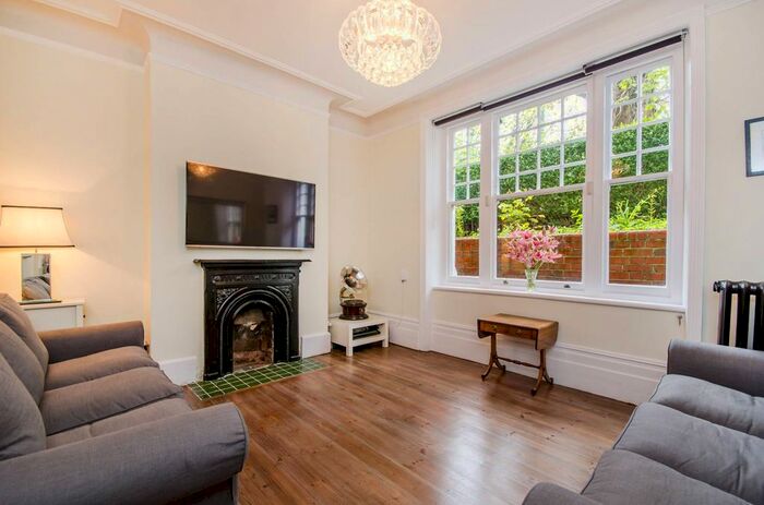 4 Bedroom Flat To Rent In Crouch Hill, Crouch End, London, N8