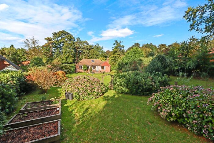 3 Bedroom Bungalow For Sale In Warren Close, Cross In Hand, TN21