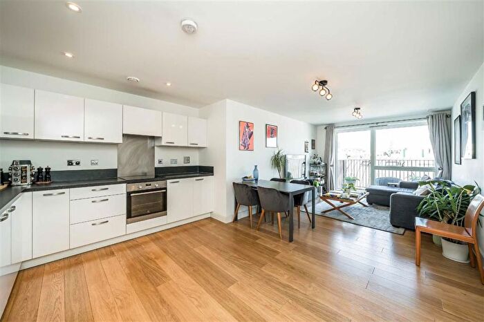 2 Bedroom Flat For Sale In Carney Place, Brixton, SW9