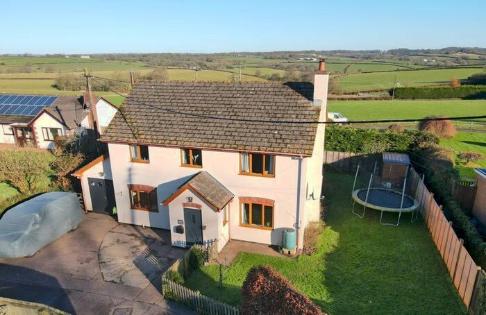 4 Bedroom Detached House For Sale In Puddington, Tiverton EX16