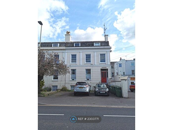 1 Bedroom Flat To Rent In Saxthorpe, Cheltenham, GL52