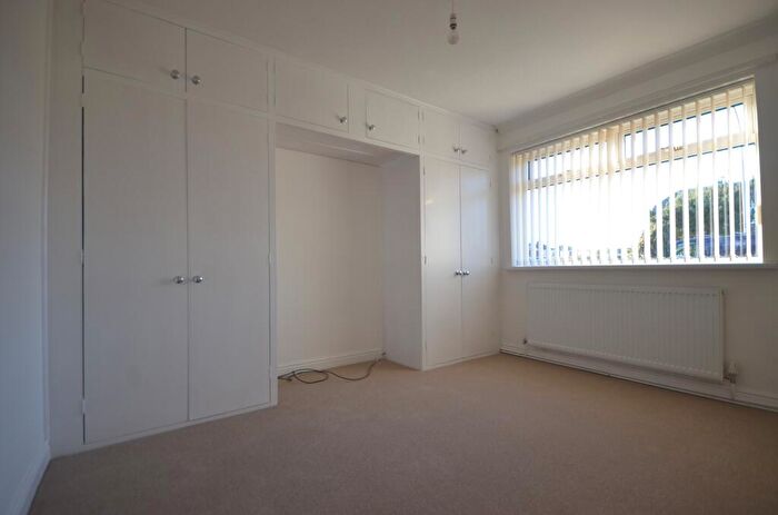 2 Bedroom Bungalow To Rent In Windermere Avenue, Scartho, Grimsby, DN33
