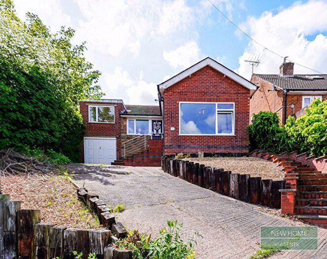 3 Bedroom Bungalow For Sale In Pilkington Road, Nottingham, NG3