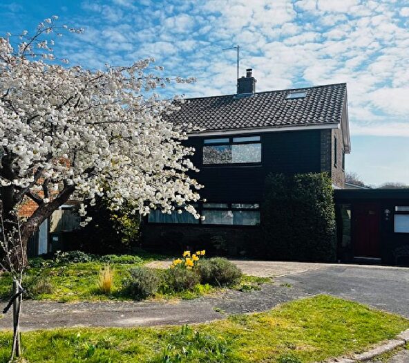 4 Bedroom Detached House For Sale In Bramleys, Kingston, Lewes, BN7