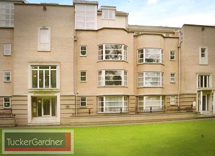 3 Bedroom Flat To Rent In Petersfield Mansions, Cambridge, CB1