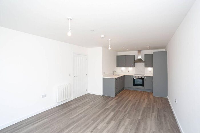 1 Bedroom Flat To Rent In Thurlows Court, Watford, WD18