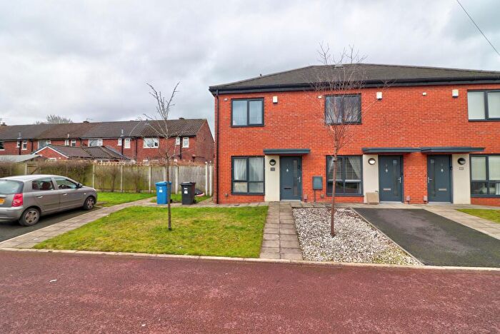 2 Bedroom End Of Terrace House For Sale In Earls Close, Manchester, M26