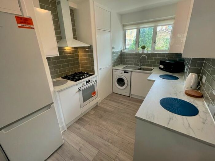 4 Bedroom Flat To Rent In Great Portland St, Fitzrovia, West End, London, London, NW1