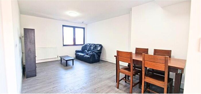 1 Bedroom Flat To Rent In Clayton Road, Hayes, UB3