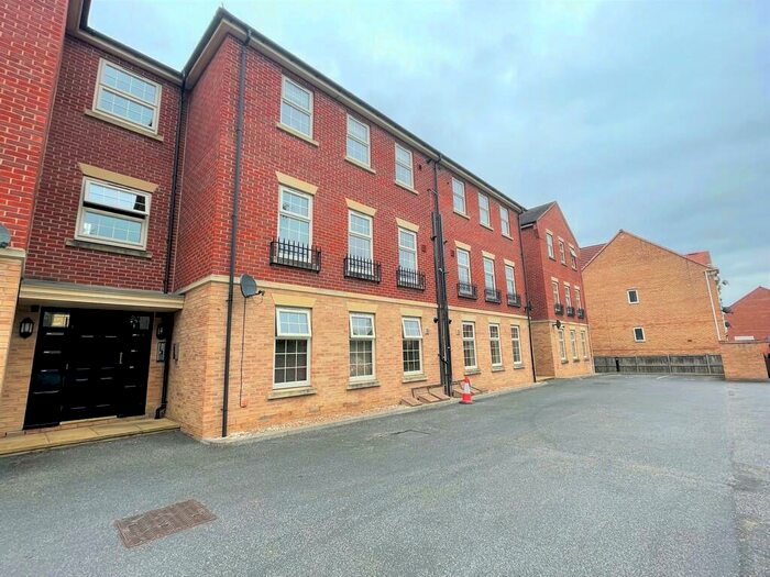 2 Bedroom Apartment To Rent In Farnley Road, Woodfield Plantation, Doncaster, DN4
