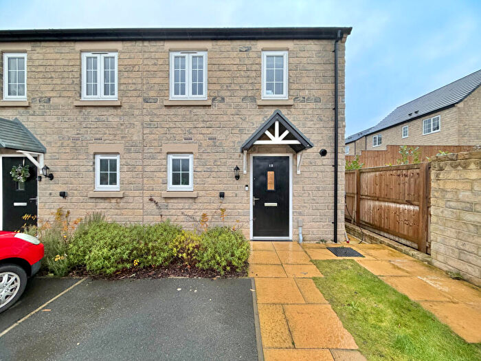 2 Bedroom Semi Detached House For Sale In Ramble Crescent, Micklefield, LS25