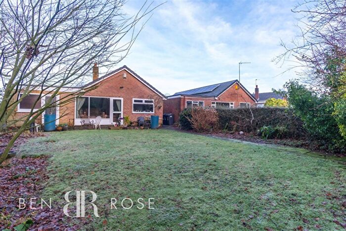 3 Bedroom Detached Bungalow For Sale In Cumberland Avenue, Leyland, PR25