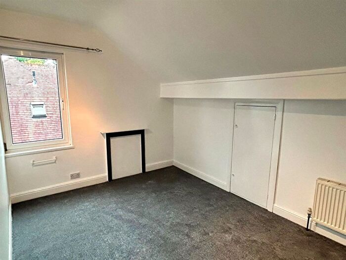 1 Bedroom Flat To Rent In Park Hill, Moseley, Birmingham, B13