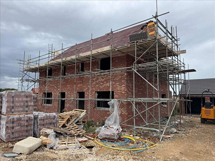 3 Bedroom Semi-Detached House For Sale In Hewitt Gardens, Laceby, Laceby, Grimsby, DN37