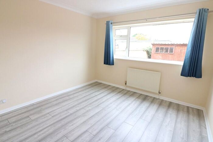 2 Bedroom Semi-Detached Bungalow For Sale In The Grove, Market Deeping, PE6