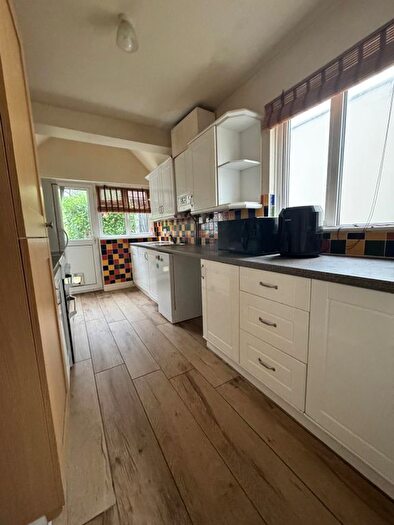 4 Bedroom Semi-Detached House To Rent In Longstomps Avenue, Chelmsford, CM2