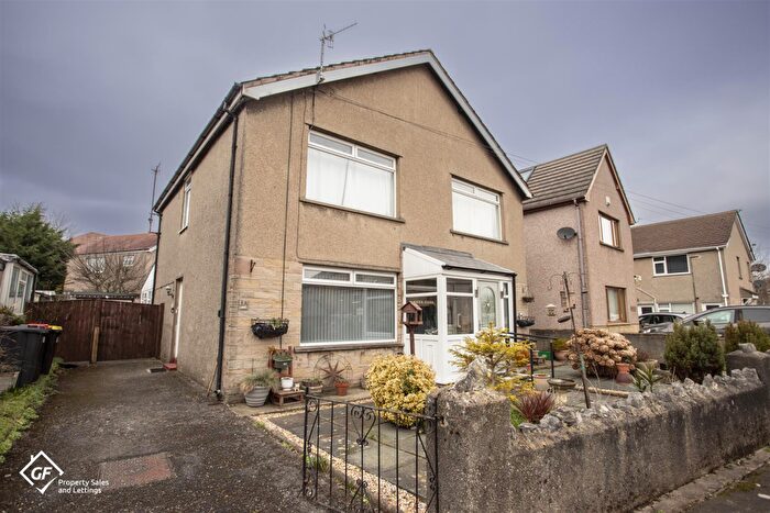 2 Bedroom Apartment For Sale In Endcliffe Road, Morecambe, LA4