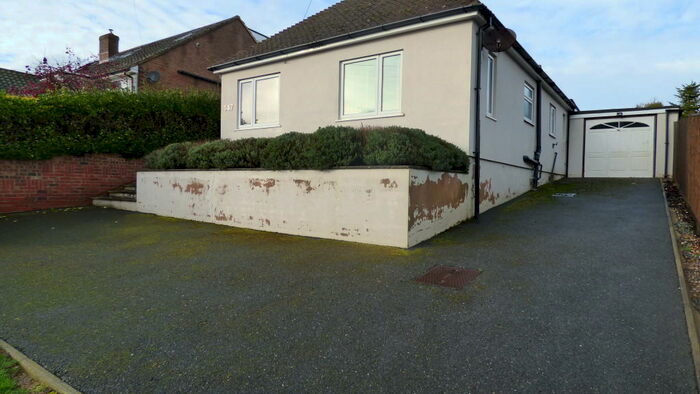 3 Bedroom Bungalow To Rent In Rodmell Avenue, Saltdean, BN2