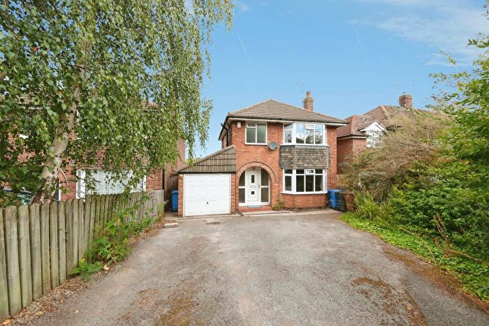 3 Bedroom Semi Detached House For Sale In Birchover Way, Allestree, Derby, DE22