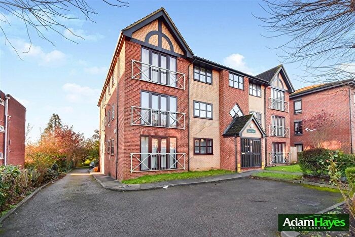 1 Bedroom Flat For Sale In Friern Park, North Finchley, N12