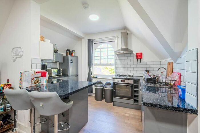 4 Bedroom Flat To Rent In Tower Bridge Road, London Bridge, London, SE1