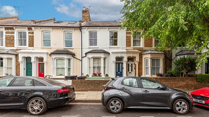 1 Bedroom Flat For Sale In Leswin Road, London, N16