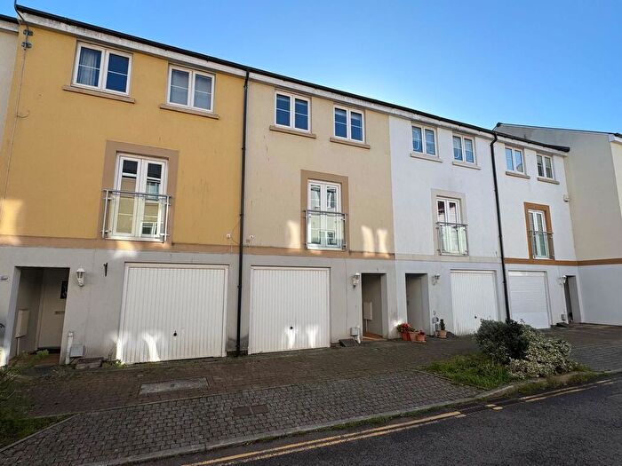 4 Bedroom Terraced House To Rent In Oak Hill Road, Torquay, TQ1