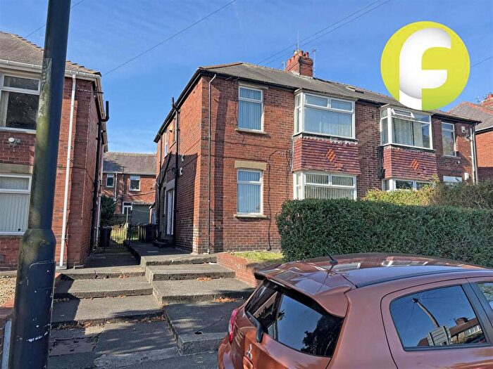 2 Bedroom Flat To Rent In Billy Mill Avenue, North Shields, North Tyneside, NE29