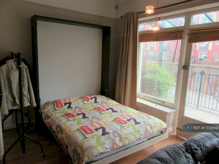 Studio To Rent In William Jessop Court, Manchester, M1