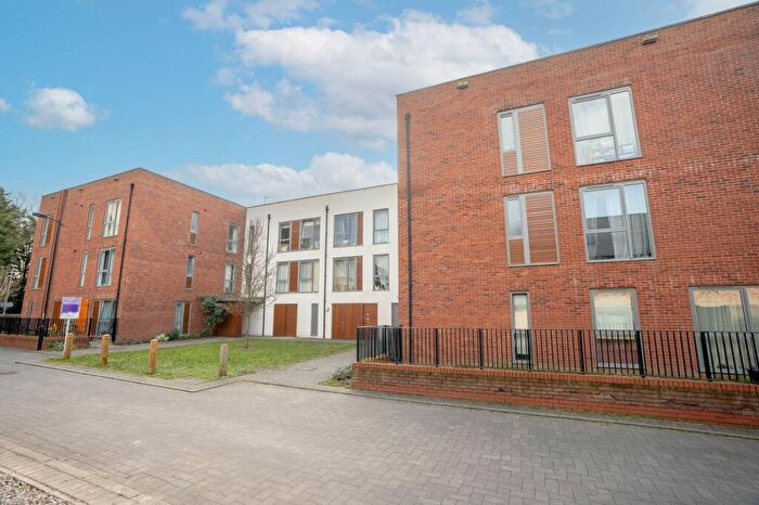 2 Bedroom Apartment For Sale In Spring Drive, Trumpington, CB2