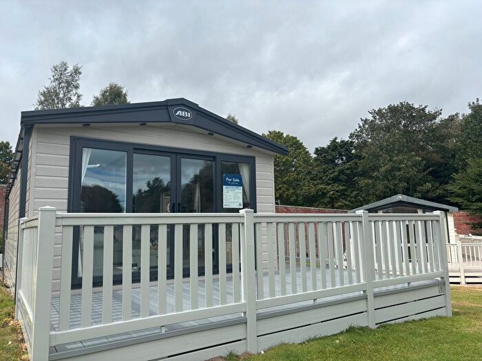2 Bedroom Mobile/park Home For Sale In Kelso, TD5