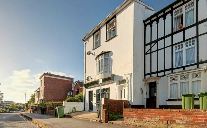 1 Bedroom Flat To Rent In Blackboy Road, Exeter, EX4