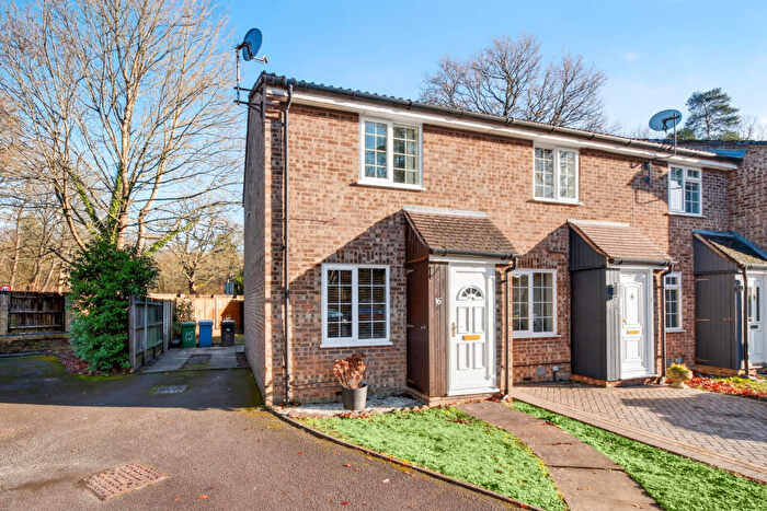 2 Bedroom End Of Terrace House To Rent In Draycott, Bracknell, RG12