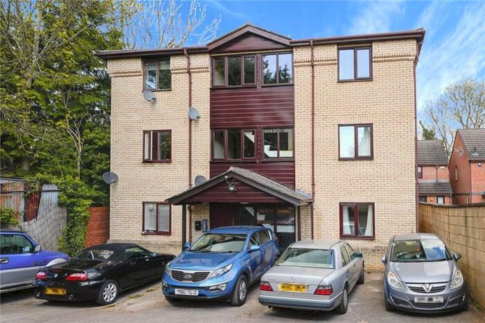 1 Bedroom Flat To Rent In Millbrook Court, Millbrook Street, Cheltenham, GL50