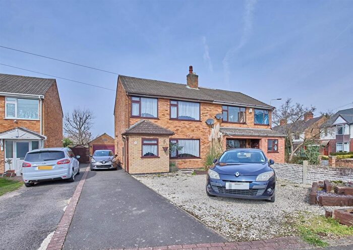 3 Bedroom Semi Detached House For Sale In Fairacre Road, Barwell, Leicester, LE9