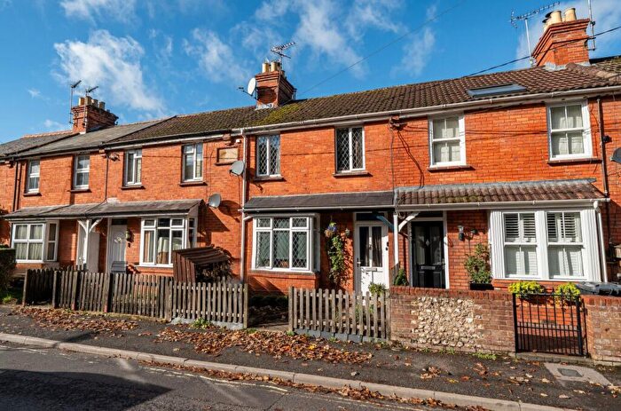 3 Bedroom Terraced House For Sale In South Street, Andover, SP10
